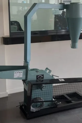 GM22 India Poshomill in complete with Cyclone, Guard and Base frame