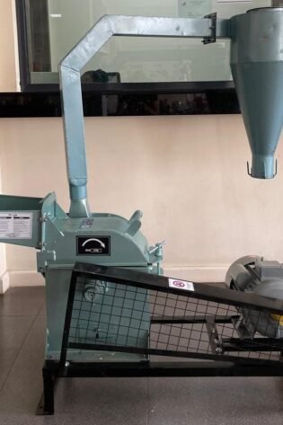 GM22 India Poshomill in complete with Cyclone, Guard and Base frame with 7.5Hp Motor 